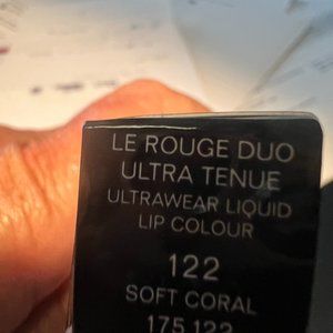 LE ROUGE DUO ULTRA TENUE #122